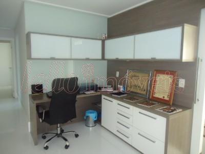 Apartamento à venda com 3 quartos, 200m² - Foto 5