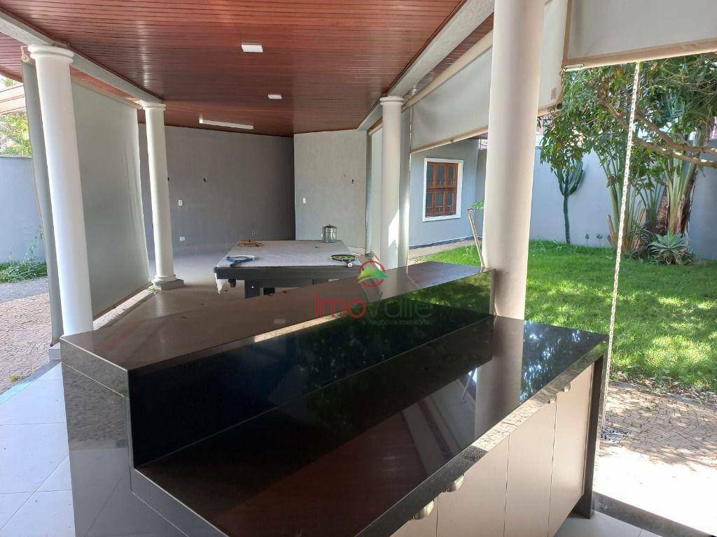 Casa de Condomínio à venda com 4 quartos, 360m² - Foto 20