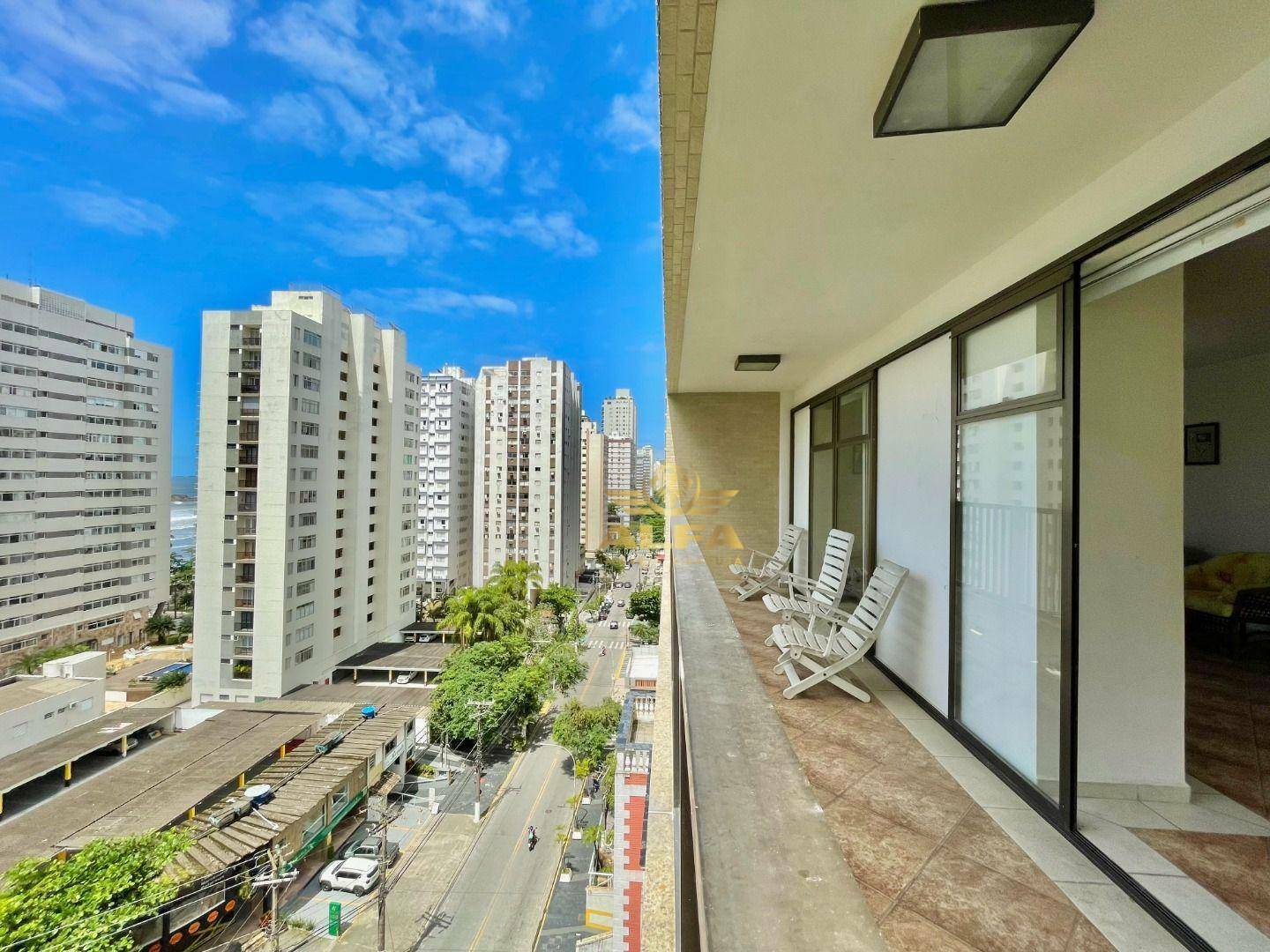 Apartamento à venda com 4 quartos, 213m² - Foto 1