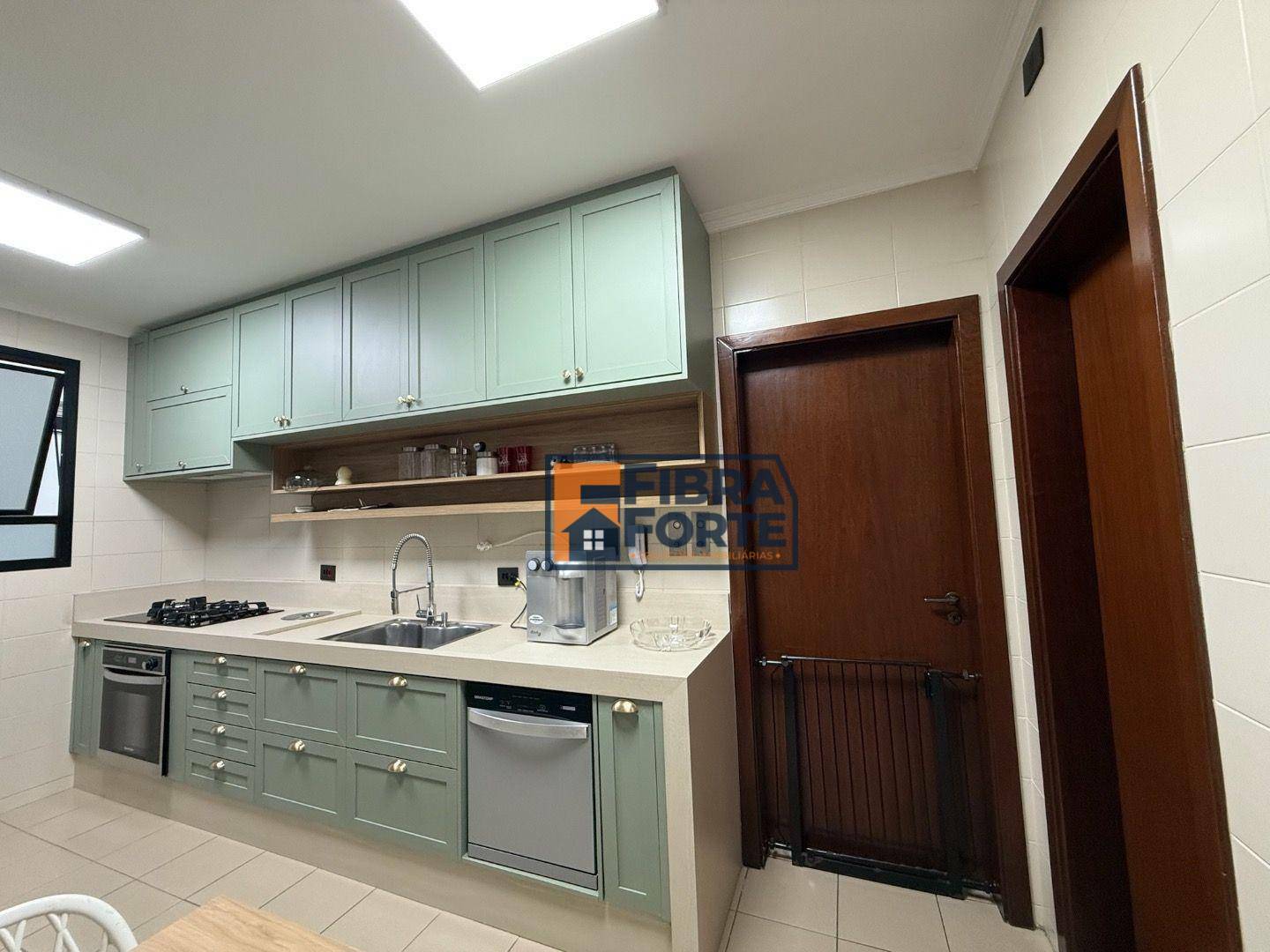 Apartamento à venda com 4 quartos, 256m² - Foto 25