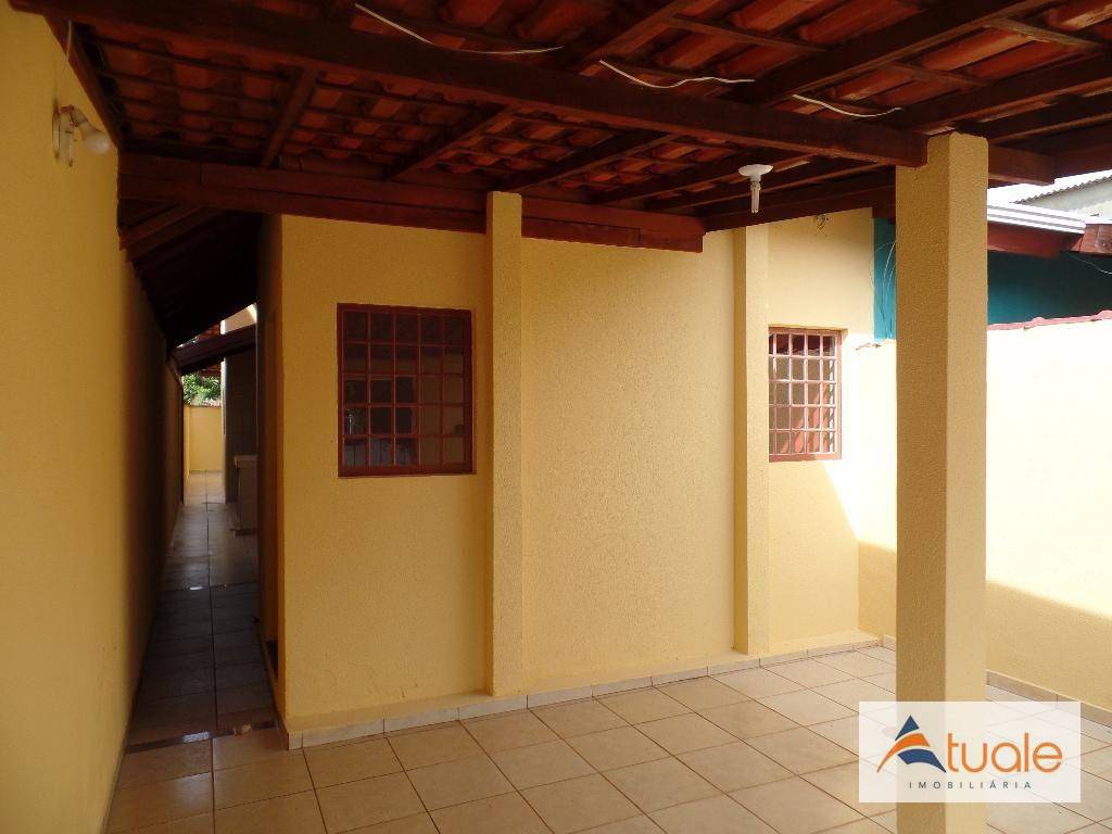 Casa à venda com 4 quartos, 230m² - Foto 2