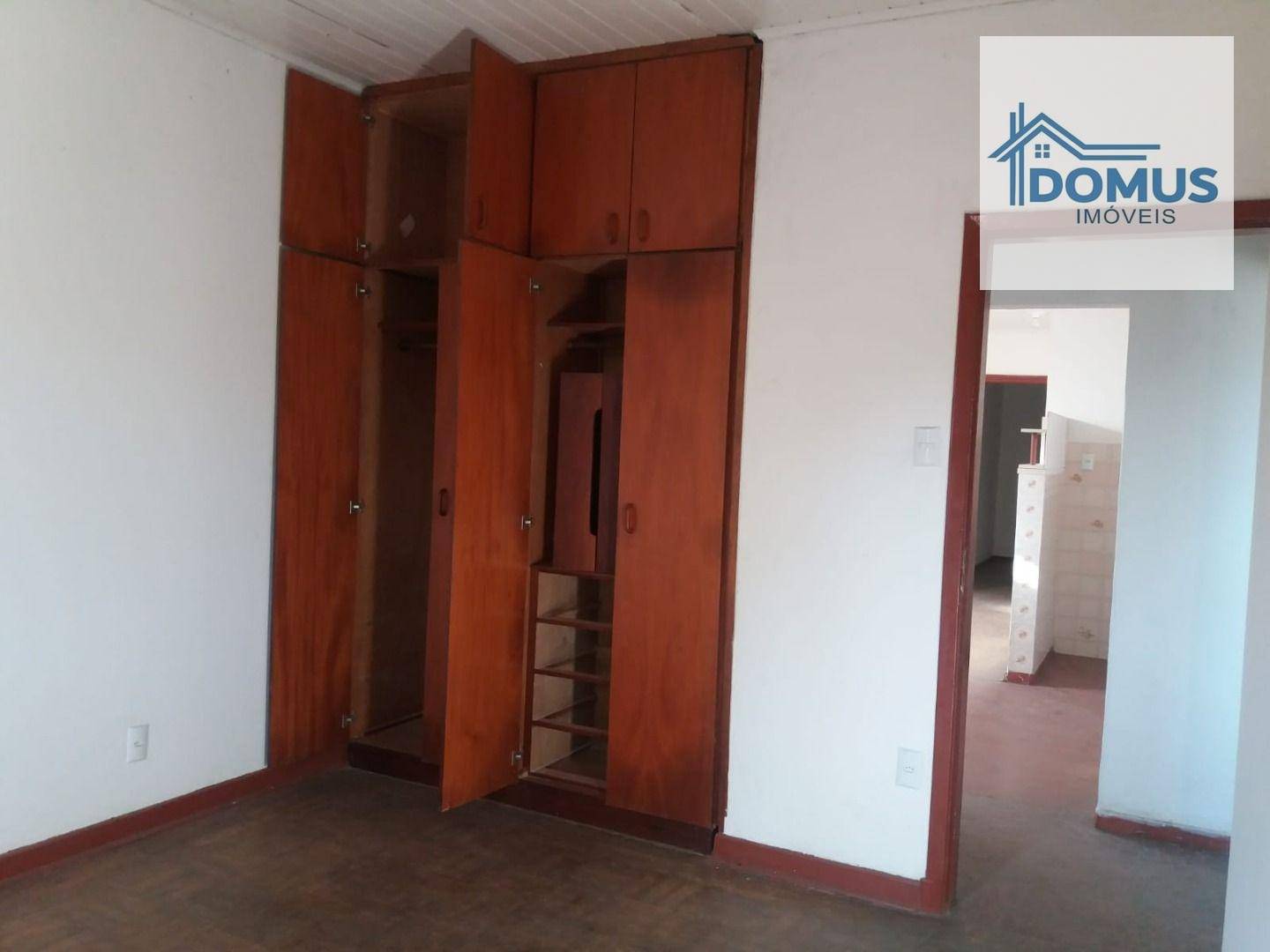 Casa para alugar com 4 quartos, 180m² - Foto 21