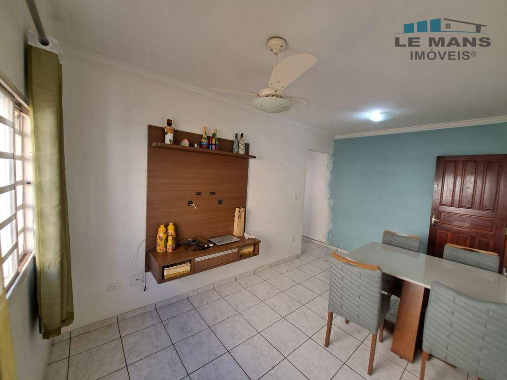 Apartamento para alugar com 2 quartos, 64m² - Foto 2