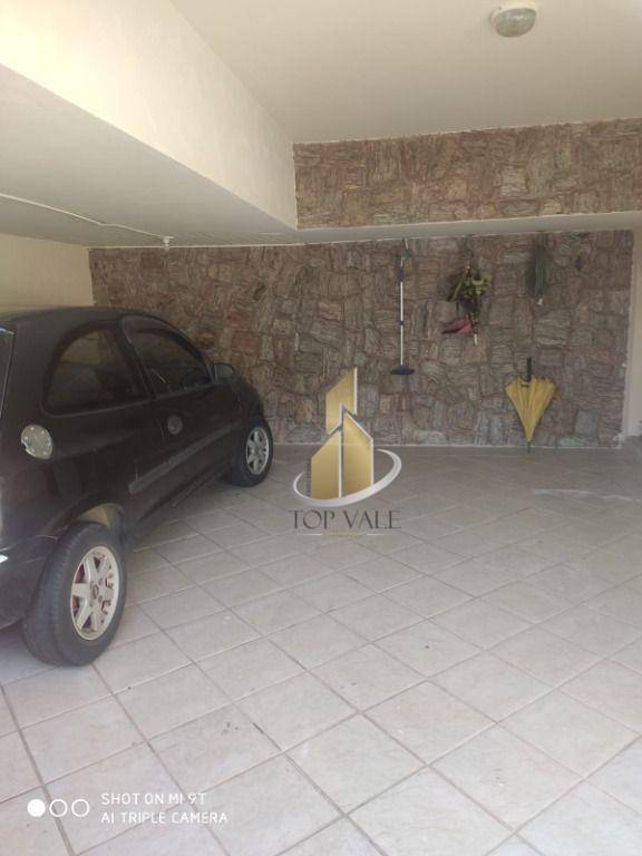 Casa de Condomínio à venda com 4 quartos, 185m² - Foto 24