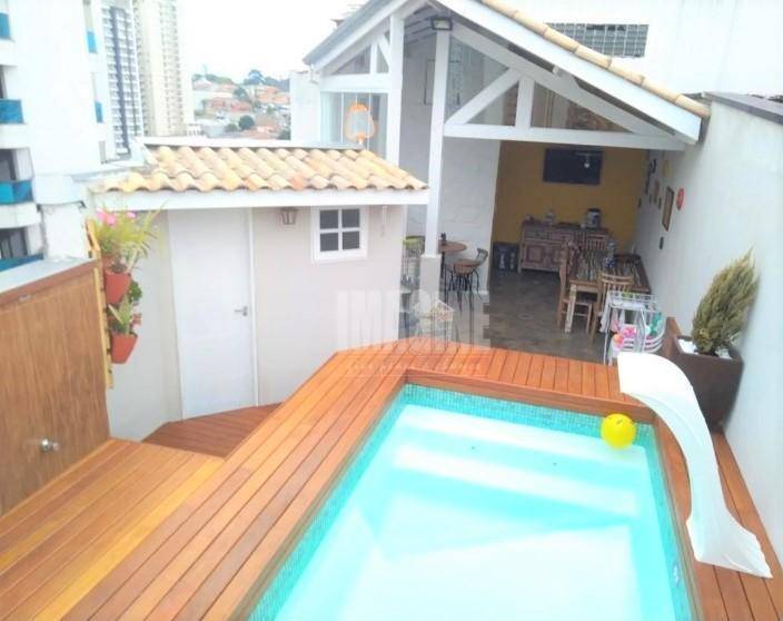 Cobertura à venda com 3 quartos, 140m² - Foto 1