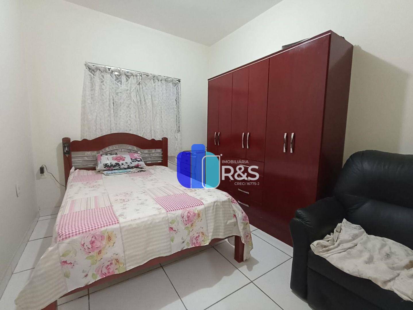 Casa à venda com 6 quartos, 214m² - Foto 28