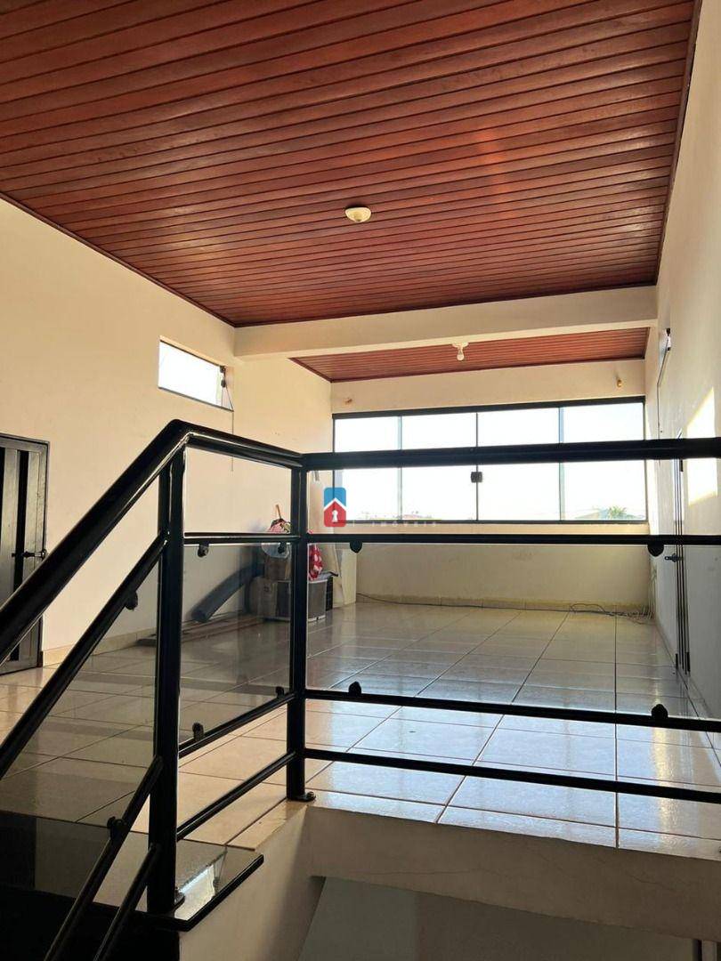 Casa para alugar com 3 quartos, 460m² - Foto 22