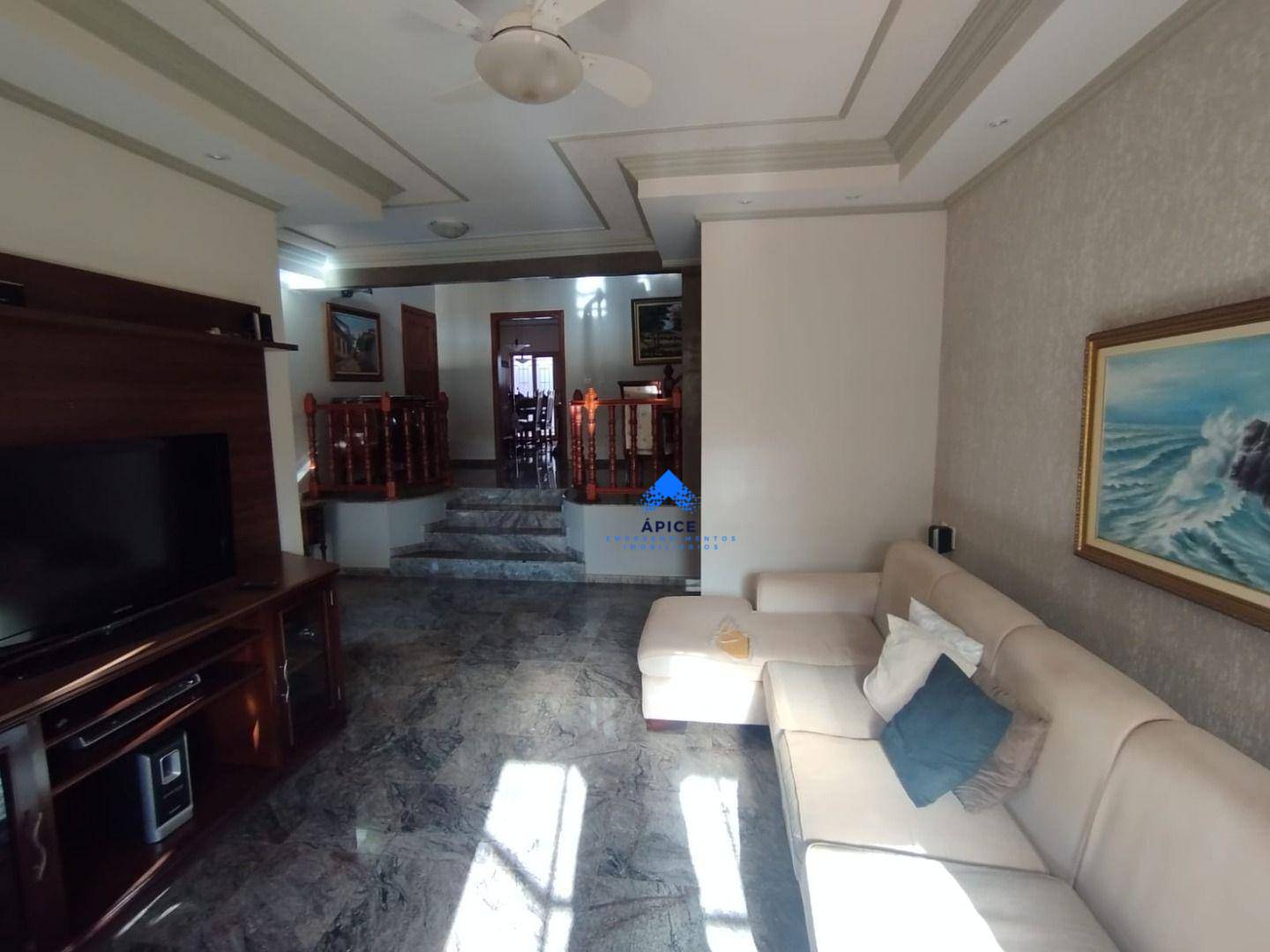 Sobrado para alugar com 4 quartos, 374m² - Foto 4