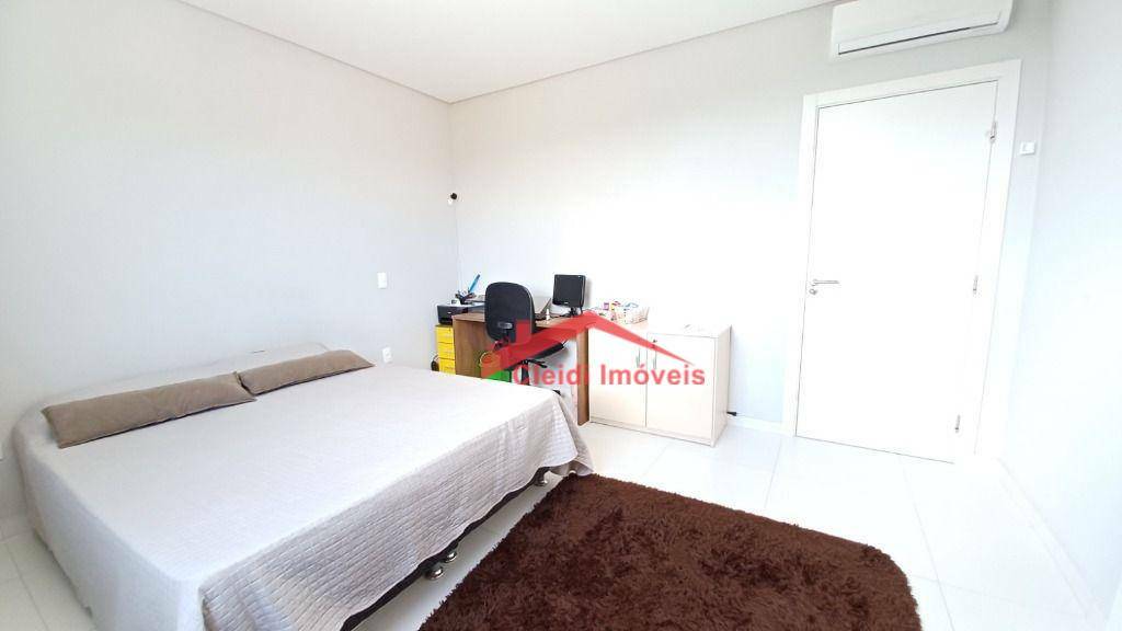 Casa à venda com 3 quartos, 123m² - Foto 11