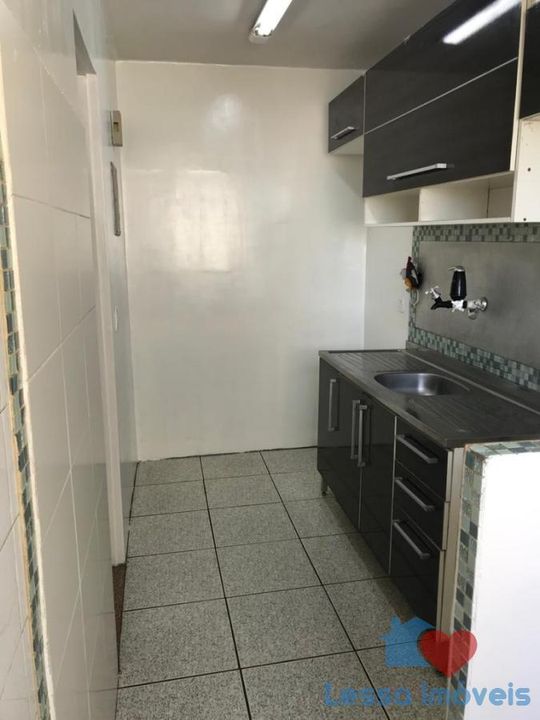 Apartamento à venda com 2 quartos, 62m² - Foto 11