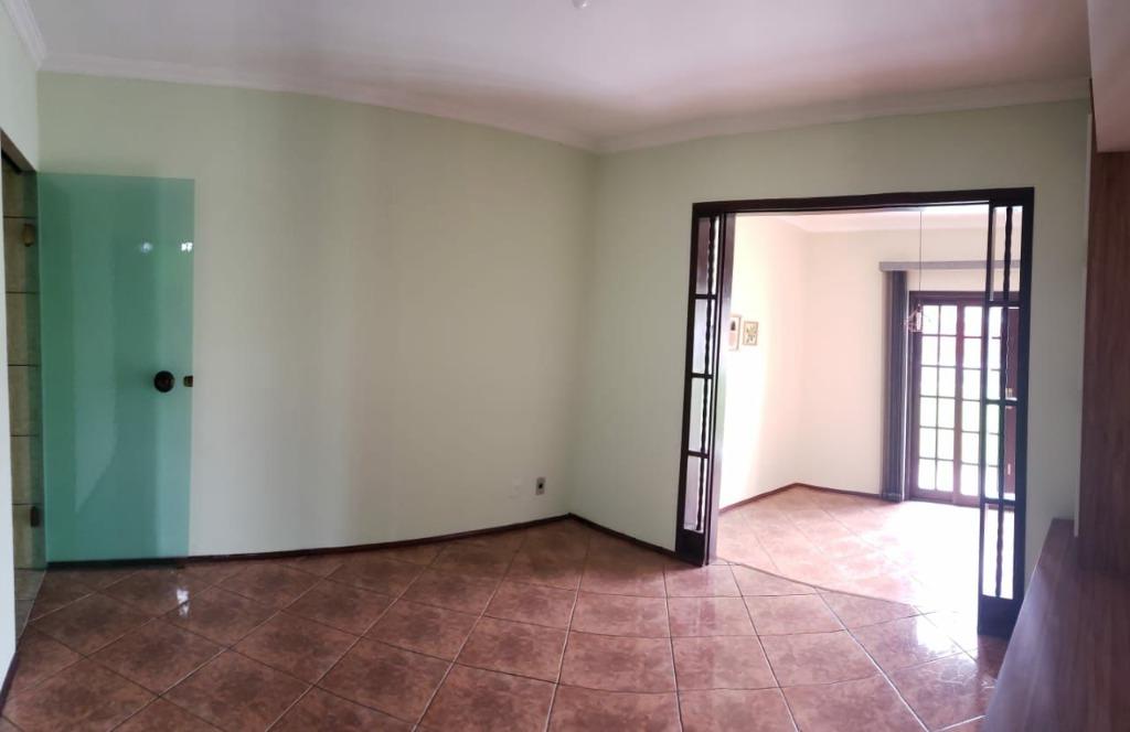 Casa à venda com 2 quartos, 130m² - Foto 6