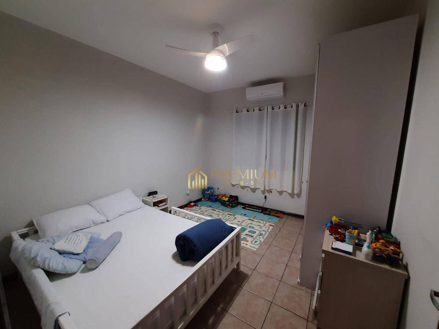 Casa à venda com 3 quartos, 100m² - Foto 18