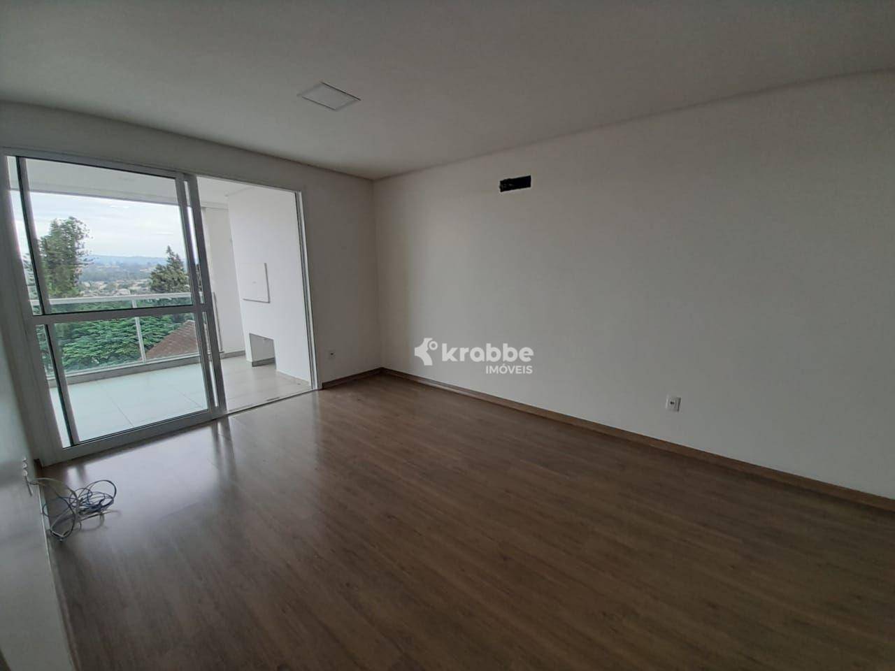 Apartamento para alugar com 3 quartos, 120m² - Foto 1