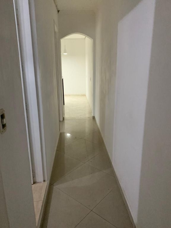 Sobrado à venda com 2 quartos, 200m² - Foto 25