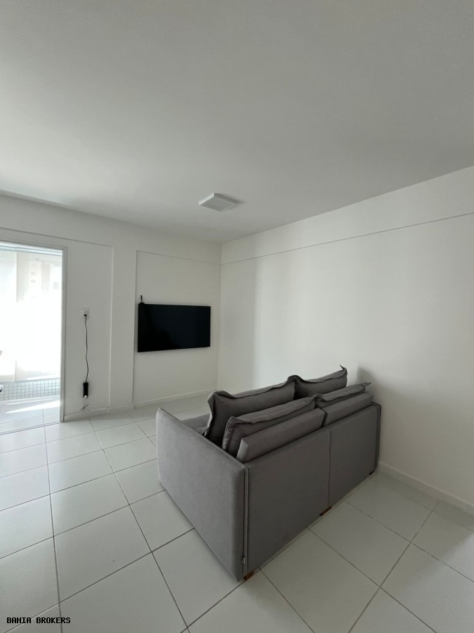 Apartamento para alugar com 1 quarto, 45m² - Foto 12