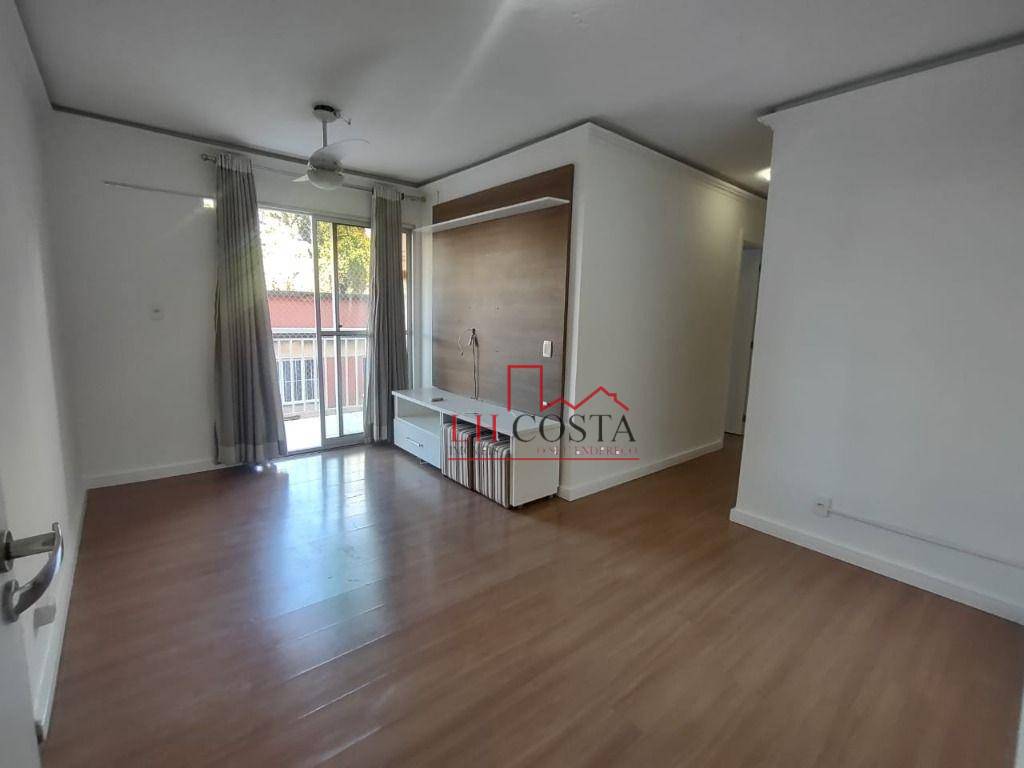 Apartamento à venda com 2 quartos, 64m² - Foto 1