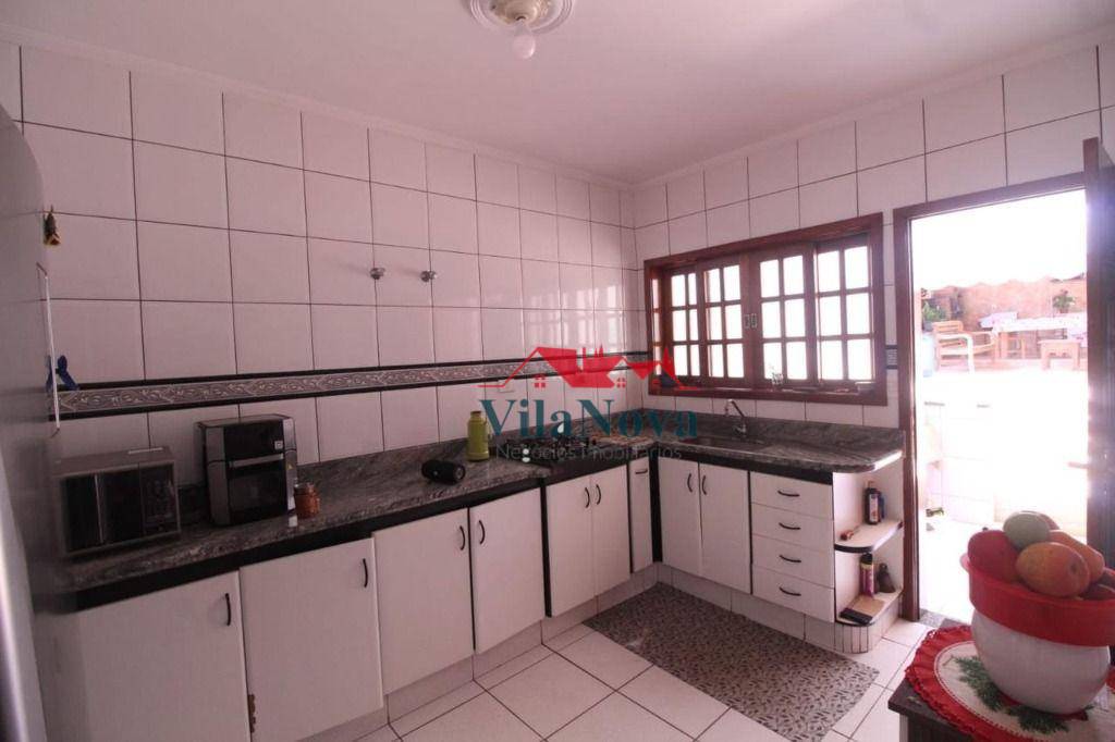 Casa à venda com 3 quartos, 191m² - Foto 3