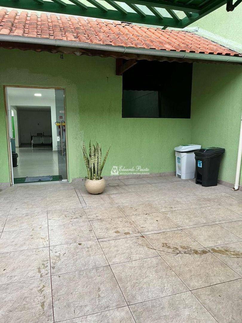 Sobrado à venda e aluguel com 3 quartos, 500m² - Foto 4