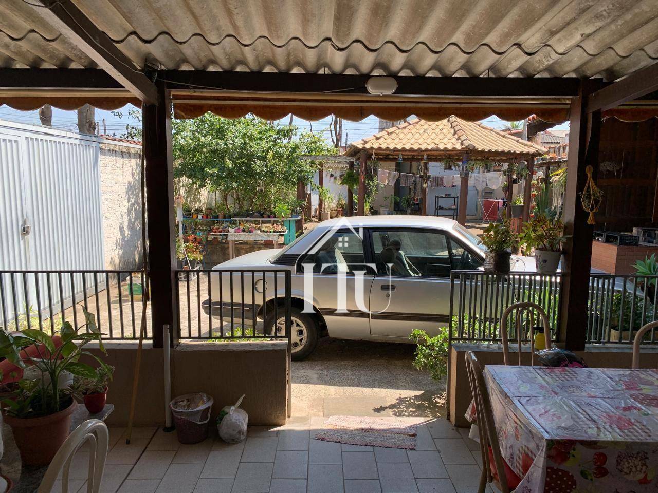 Casa à venda com 3 quartos, 59m² - Foto 2