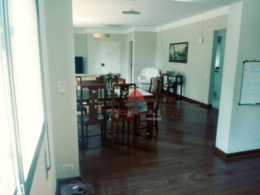 Apartamento à venda com 3 quartos, 189m² - Foto 3