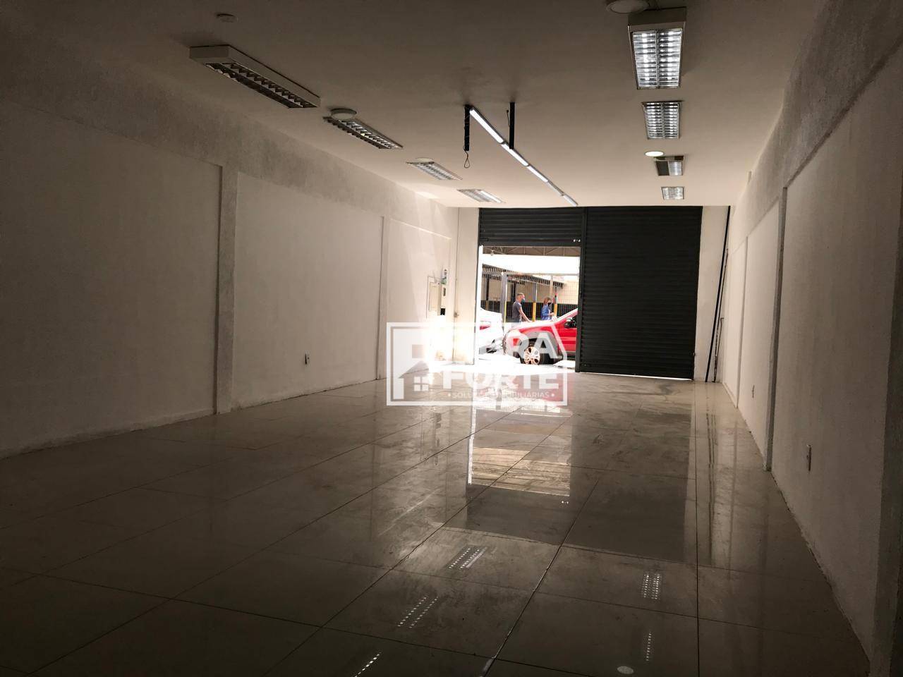 Loja-Salão para alugar, 110m² - Foto 2