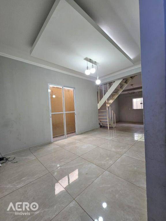 Casa, 4 quartos, 227 m² - Foto 4