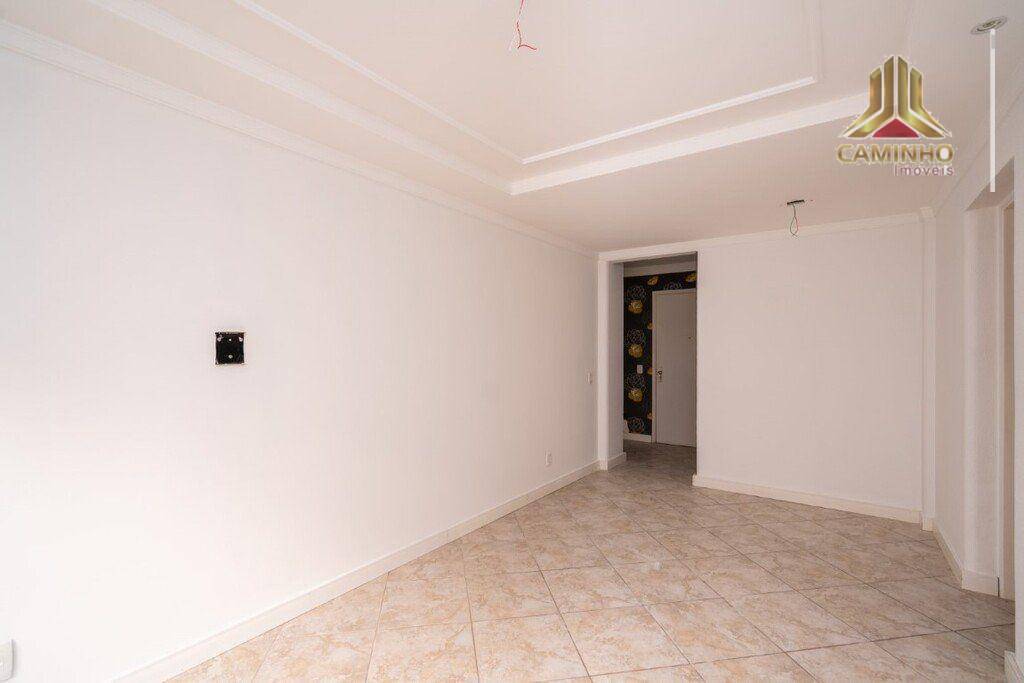 Apartamento à venda com 2 quartos, 83m² - Foto 3