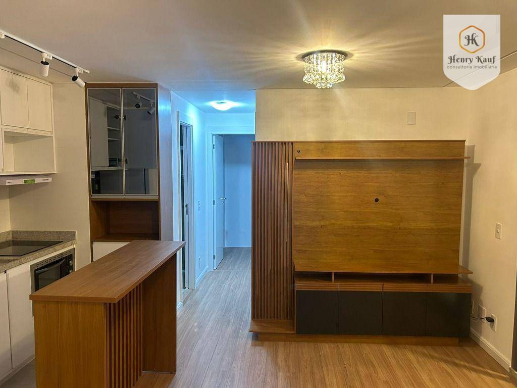 Apartamento à venda com 2 quartos, 65m² - Foto 3