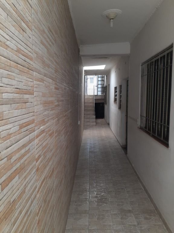 Casa para alugar com 3 quartos, 180m² - Foto 10