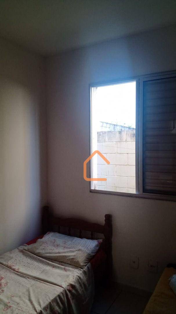 Apartamento para alugar com 2 quartos, 50m² - Foto 15