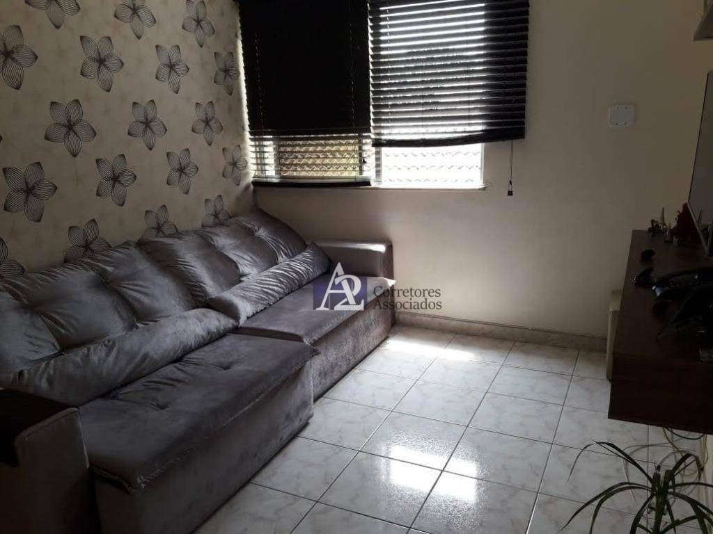 Apartamento à venda com 2 quartos, 62m² - Foto 5