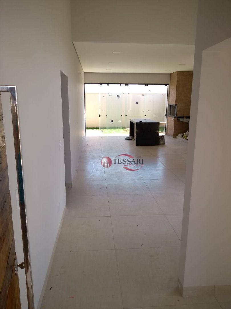 Casa à venda com 3 quartos, 152m² - Foto 3