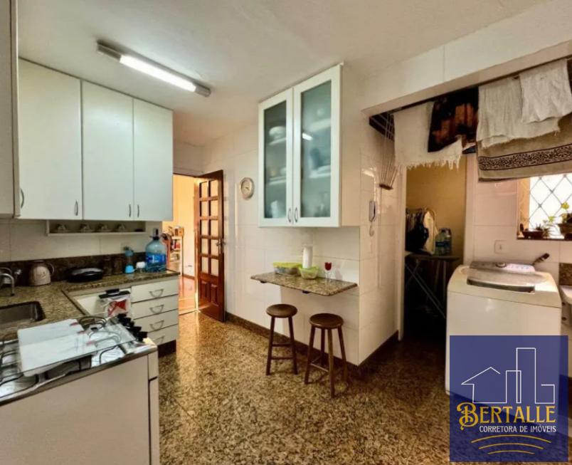 Apartamento à venda com 3 quartos, 107m² - Foto 8