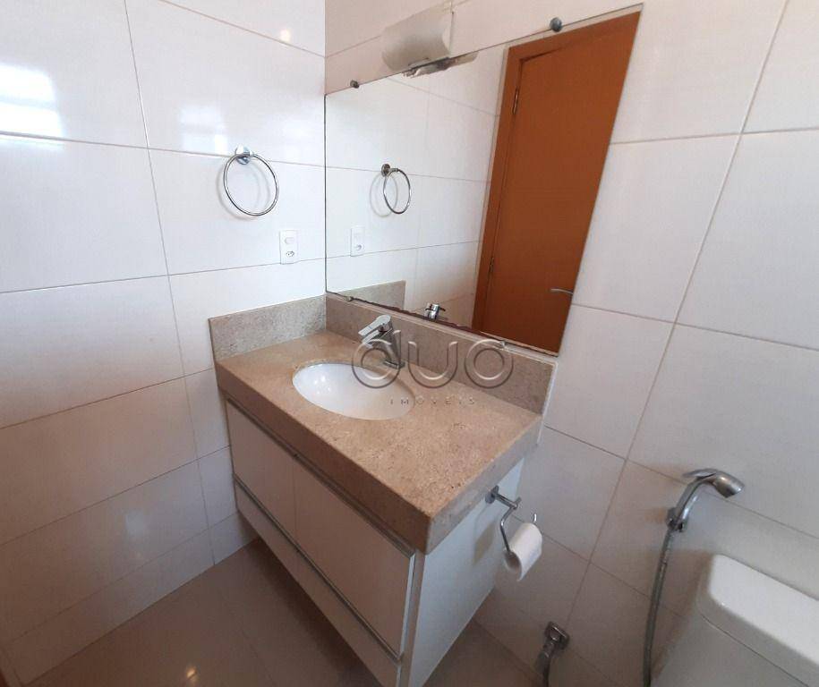 Apartamento para alugar com 3 quartos, 128m² - Foto 28