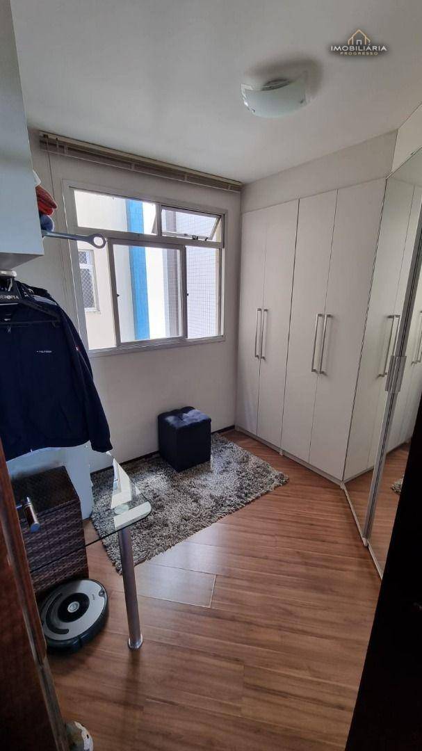 Apartamento à venda com 3 quartos, 61m² - Foto 12