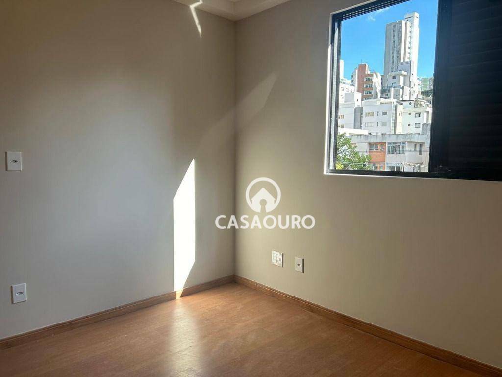 Apartamento à venda com 2 quartos, 64m² - Foto 17