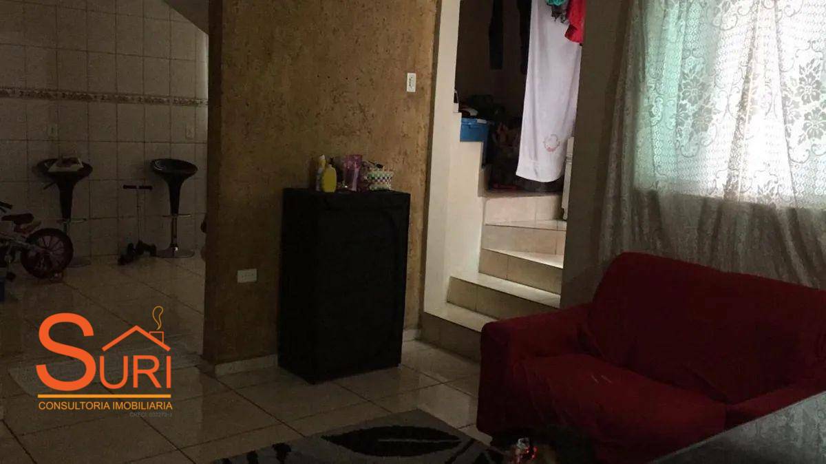 Casa à venda com 6 quartos, 220m² - Foto 3