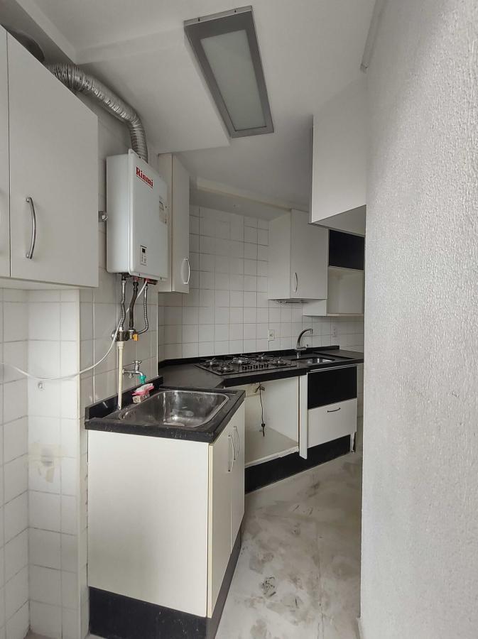 Apartamento à venda com 2 quartos, 49m² - Foto 28