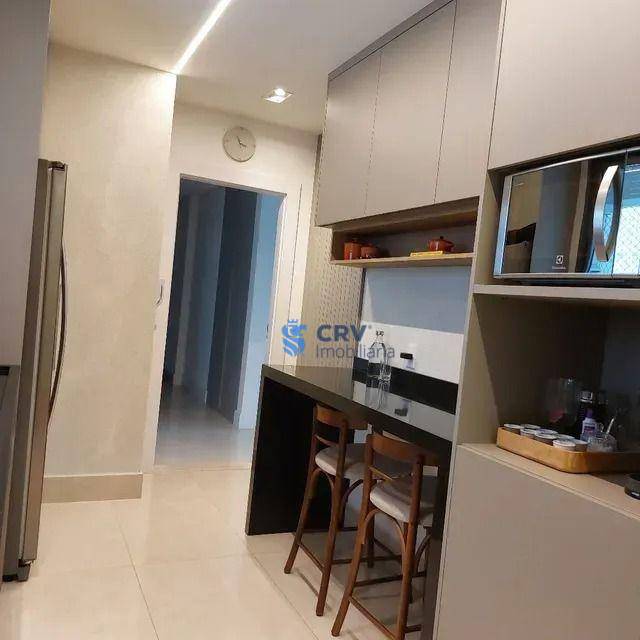 Apartamento à venda com 3 quartos, 216m² - Foto 8