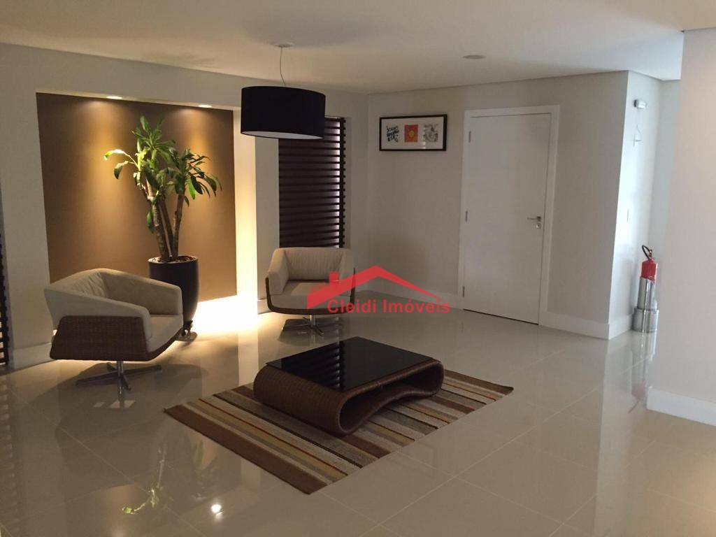 Apartamento para alugar com 2 quartos, 63m² - Foto 13