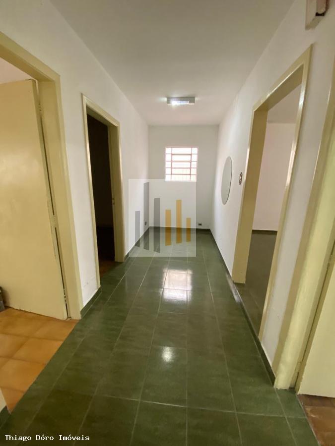 Casa à venda com 2 quartos, 500m² - Foto 31