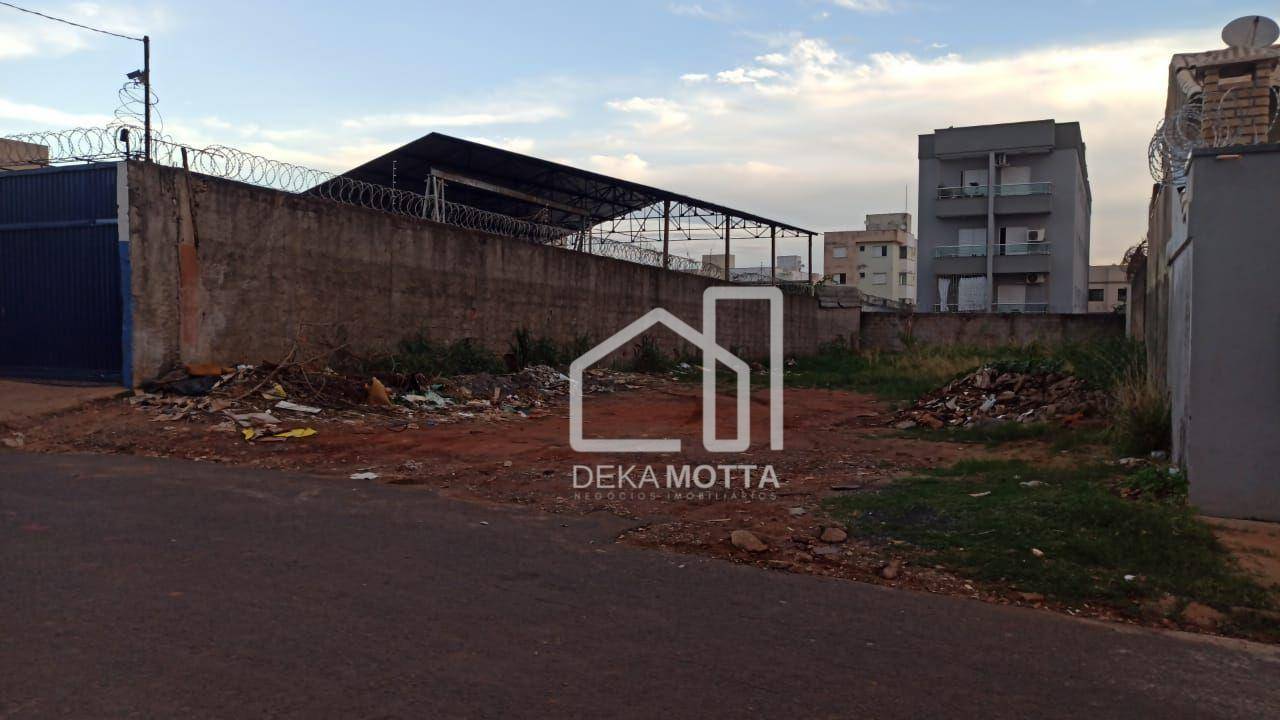 Terreno à venda, 480M2 - Foto 1