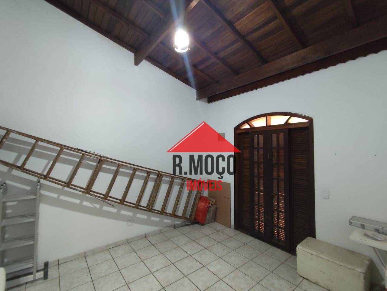 Casa à venda com 5 quartos, 160m² - Foto 40