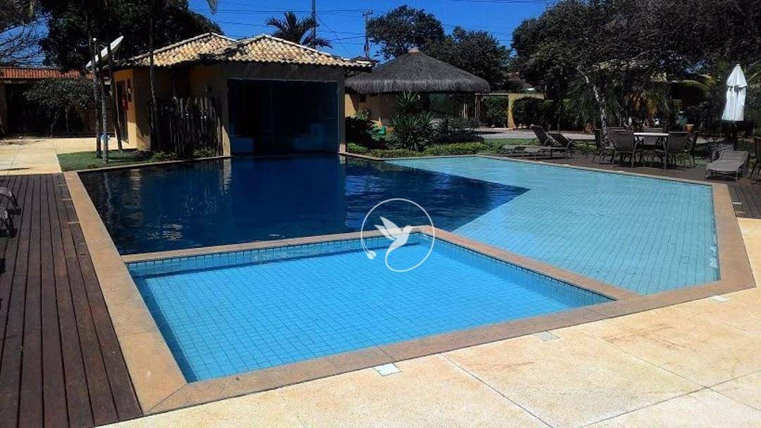 Casa de Condomínio à venda com 4 quartos, 250m² - Foto 2