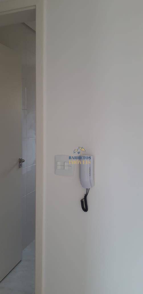 Apartamento para alugar com 2 quartos, 55m² - Foto 12
