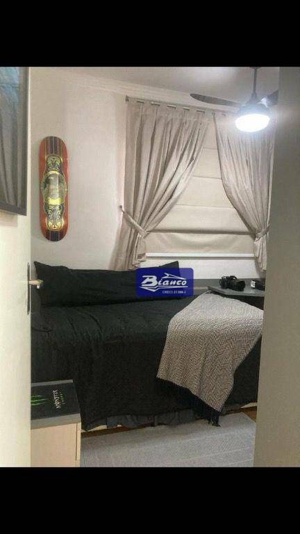 Apartamento à venda com 2 quartos, 44m² - Foto 25