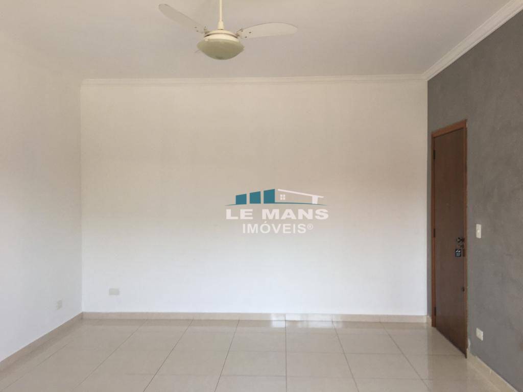 Apartamento à venda com 2 quartos, 83m² - Foto 2