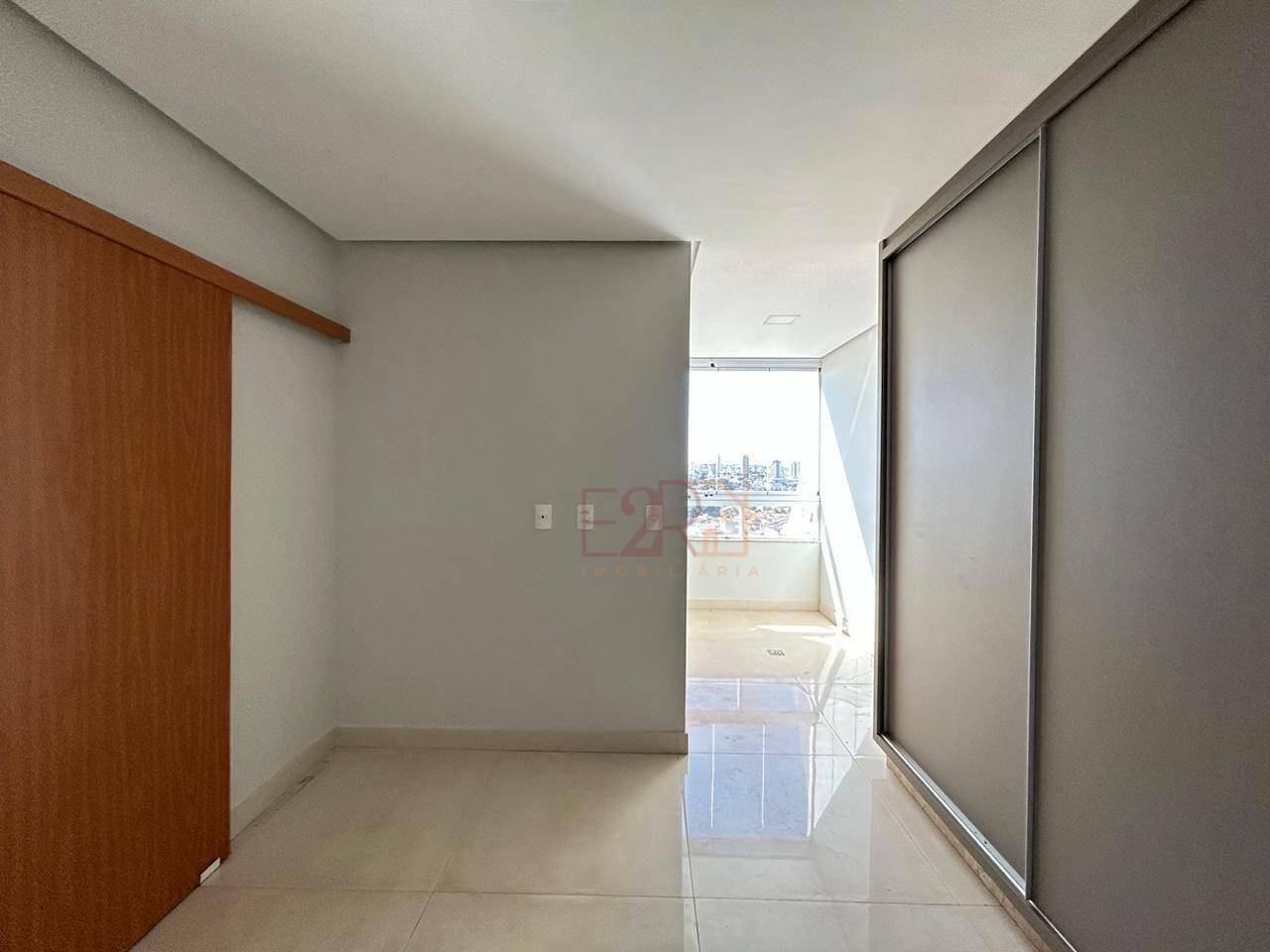 Apartamento à venda com 3 quartos, 192m² - Foto 10