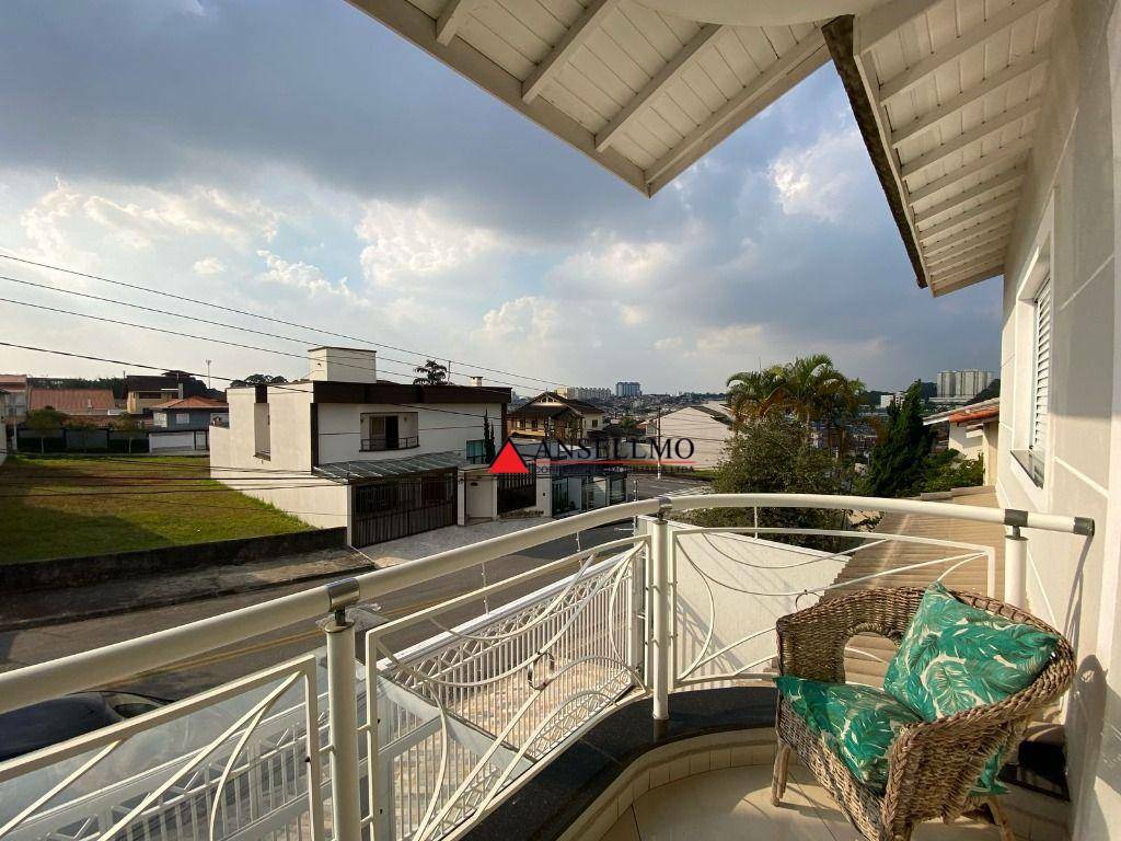 Sobrado à venda com 3 quartos, 297m² - Foto 4