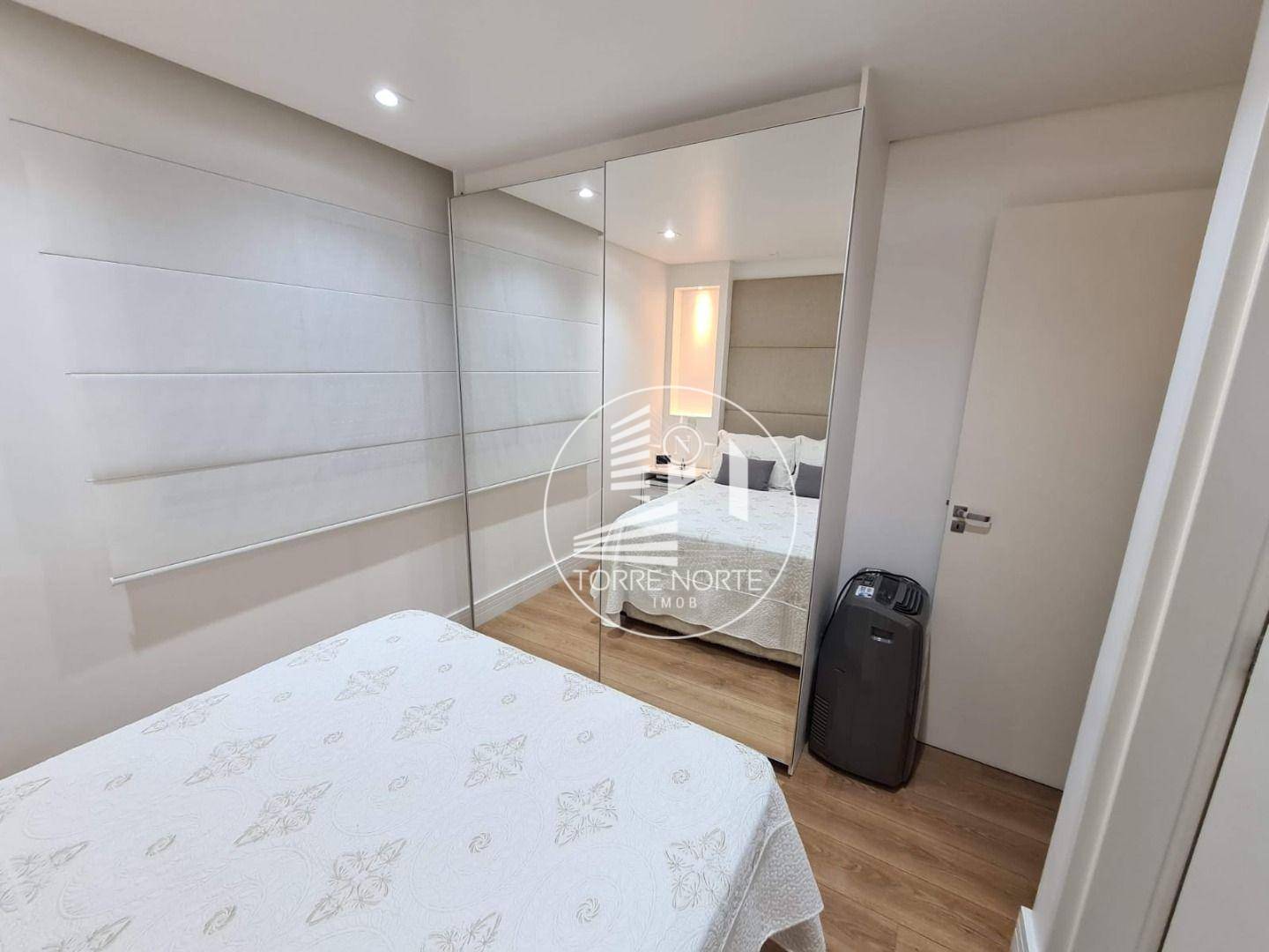 Apartamento à venda com 3 quartos, 76m² - Foto 15